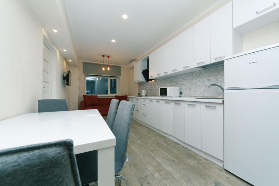 Apartments Smarthause เคียฟ ภายนอก รูปภาพ